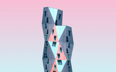 Moderne Architektur mit Farbverlauf im Himmel Moderne Architektur mit Farbverlauf im Himmel